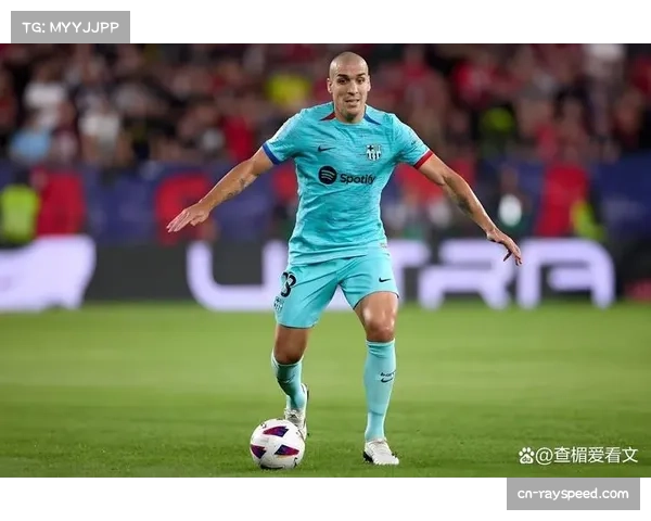 官方：巴萨后卫阿劳霍因腿筋受伤，将缺席四周